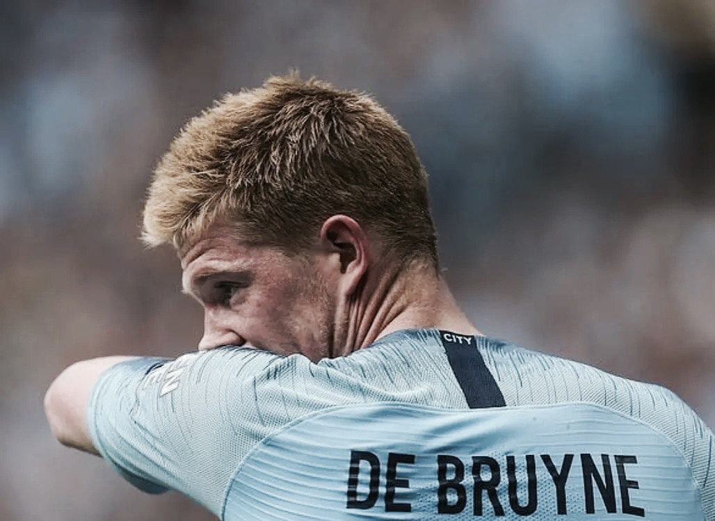 欧冠巅峰对决成主帅保卫战 皇马主场翻身可博胜（欧冠焦点战成帅位保卫战 皇马主场反弹有望胜出）