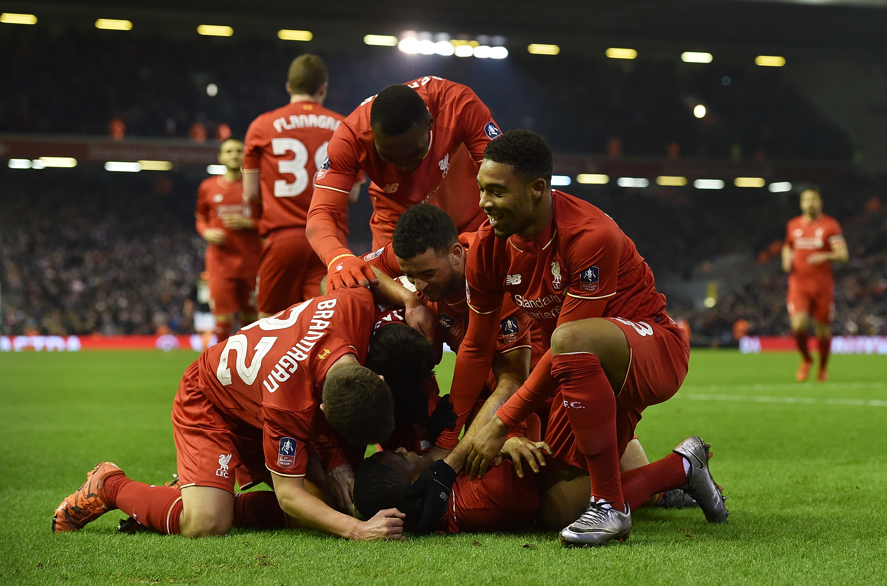 国足FIFA最佳球员选票：邵佳一首选登贝莱，张玉宁首选姆巴佩（国足FIFA年度最佳投票出炉：邵佳一首选登贝莱，张玉宁首选姆巴佩）