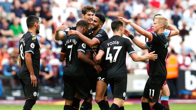 英超冷门多豪门问题多，曼联1比1西汉姆，B费错失良机被质疑（英超冷门频出豪门隐忧凸显，曼联1-1西汉姆，B费浪费良机遭质疑）