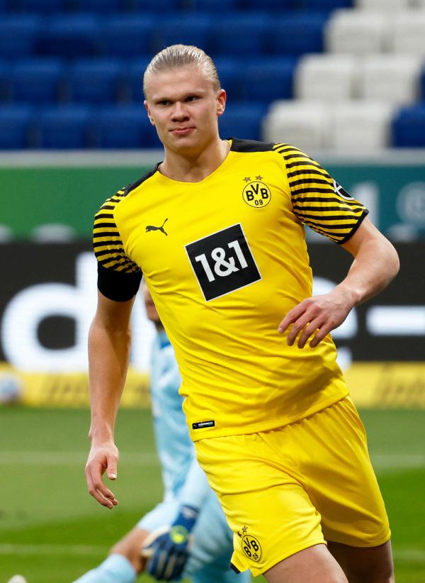 塞鸟、方昊、张玉宁连失良机，国安被河内公安绝杀小组出局