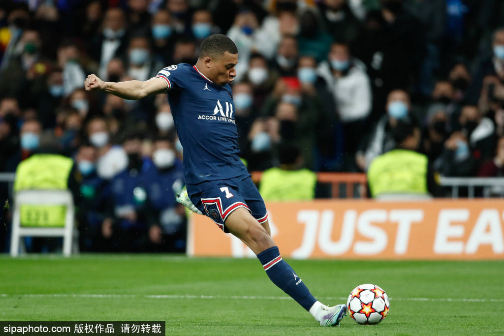 晋级附加赛！莱万发文：若再活一次，我仍愿为波兰献出生命（锁定附加赛资格！莱万发帖：若人生重启，我仍为波兰舍生）