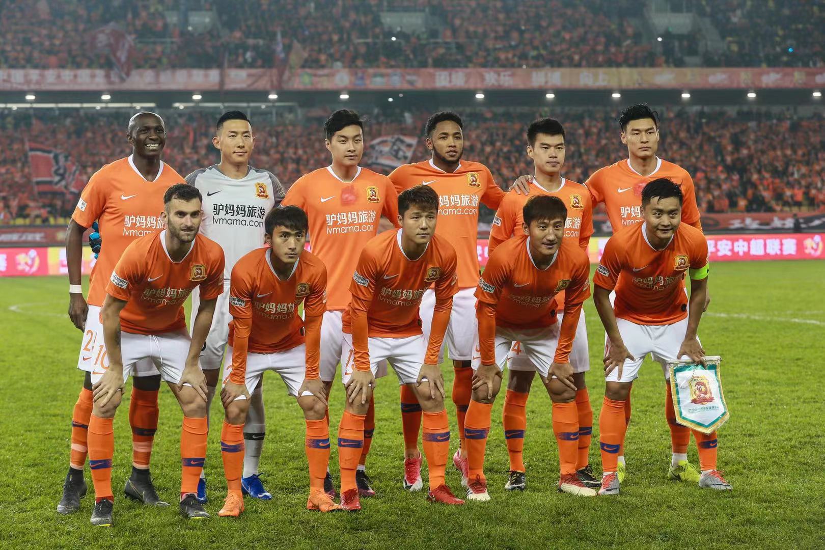 哈登爆砍55分刷新队史纪录 快船客场擒黄蜂终结三连败