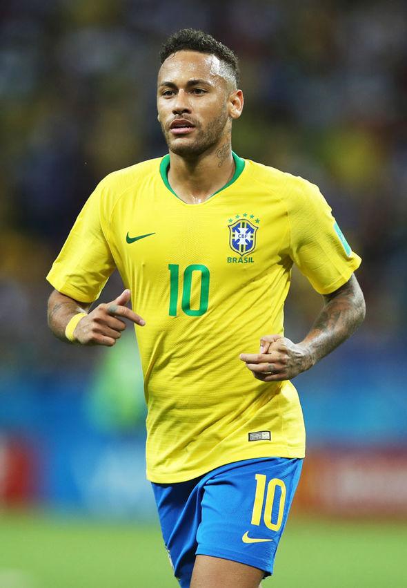 斯基拉：狼堡希望永久转会签下菲尔克鲁格，但球员想去米兰（斯基拉：狼堡寻求买断菲尔克鲁格，球员倾向加盟米兰）