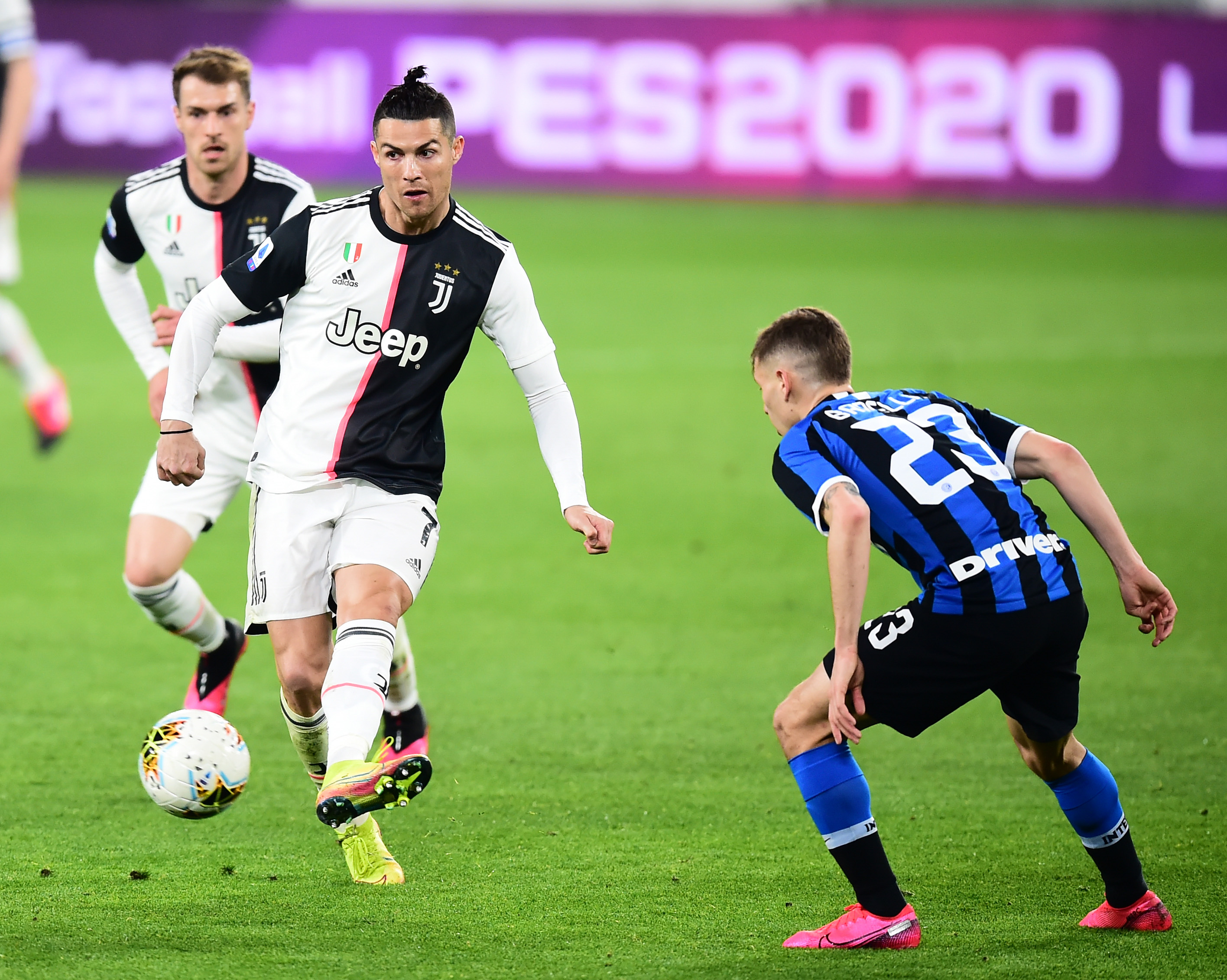 蒂亚戈·席尔瓦：感谢波尔图主席与教练，将为球队竭尽所能（蒂亚戈·席尔瓦致谢波尔图主席与主帅：将为球队全力以赴）