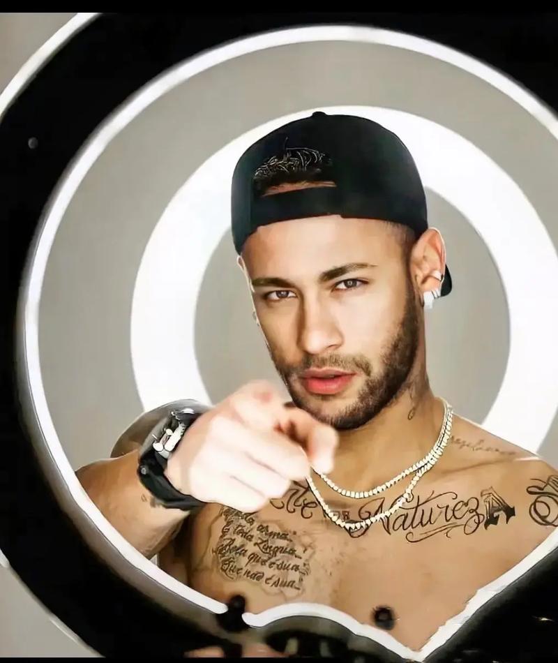 科曼：德利赫特在曼联的表现打动了我，他证明了自己配得上荷兰队征召