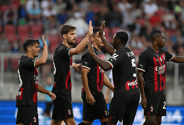 德甲第13轮最佳球员：凯恩替补戴帽第五次当选