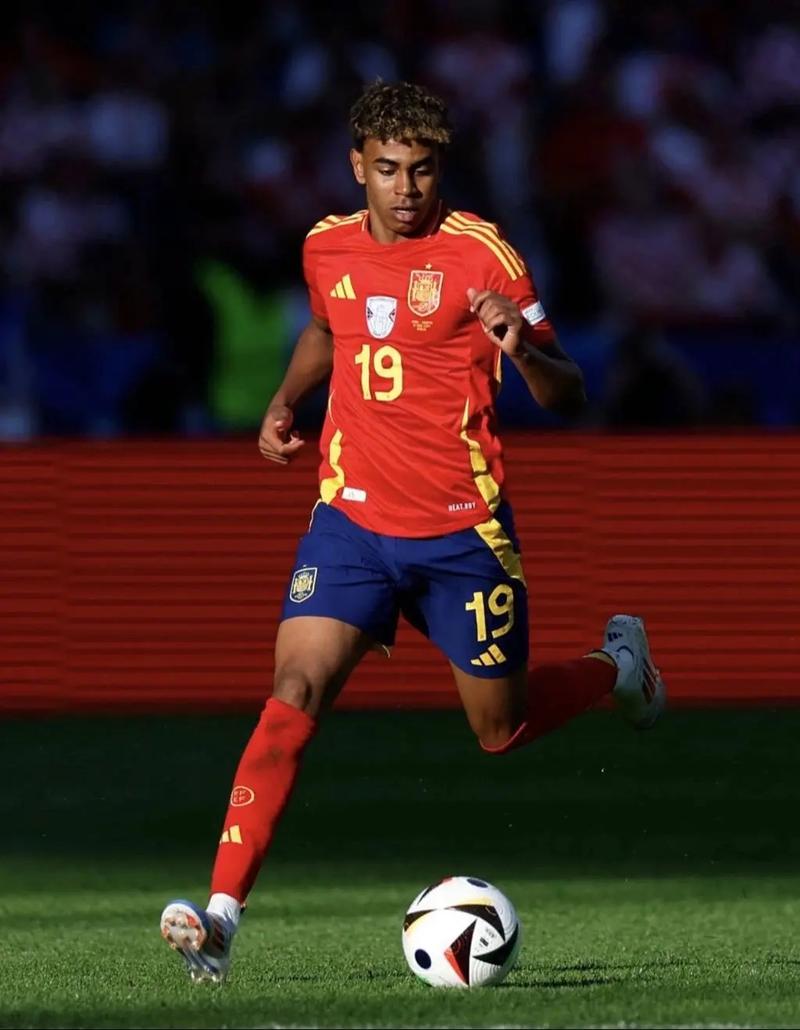 德国人被“搞懵”了！樊振东一己之力，让一座欧洲小城“沦陷”！