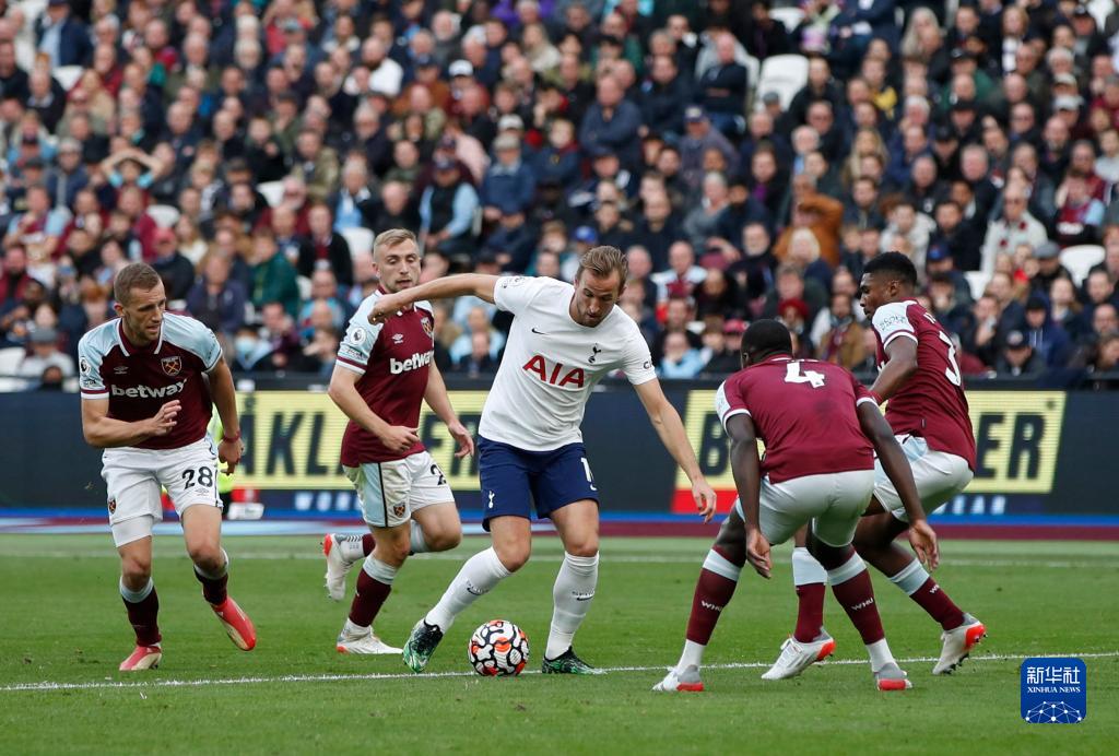 科瓦奇谈乔布红牌：做出决定就难免会犯错，失误的代价是丢分（科瓦奇谈乔布染红：决策难免出错，这次失误付出丢分代价）