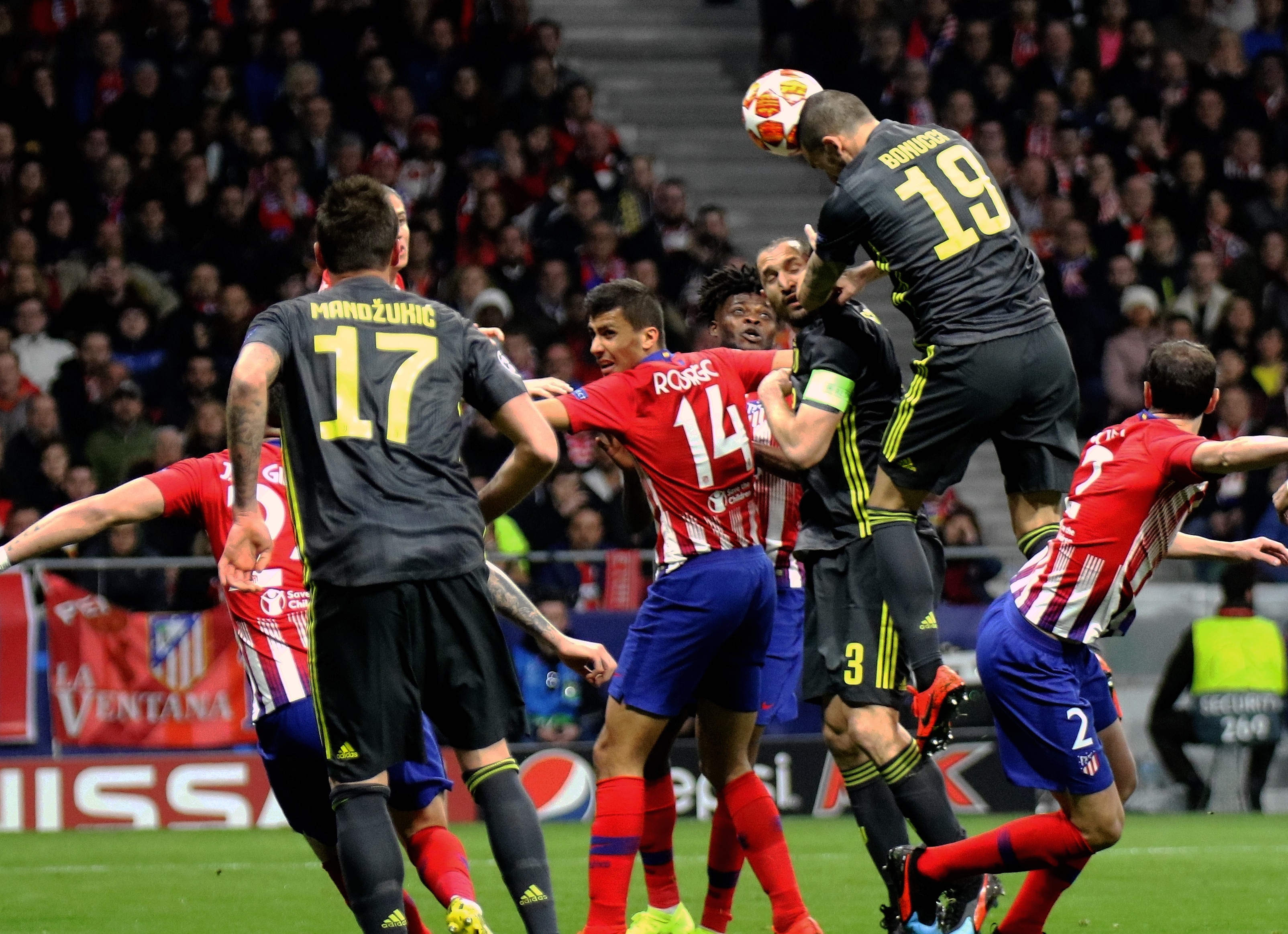 2025U20巴西杯1／8决次：公鸡拒逆转，点杀红黑晋级