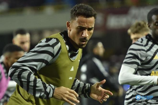 卡兰卡：罗德里和卡瓦哈尔是国家队的领袖，希望他们尽快回归（卡兰卡：罗德里与卡瓦哈尔是国家队领袖，期待他们尽快归队）